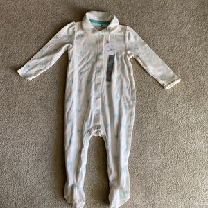 Baby gap footie NWT 6-12